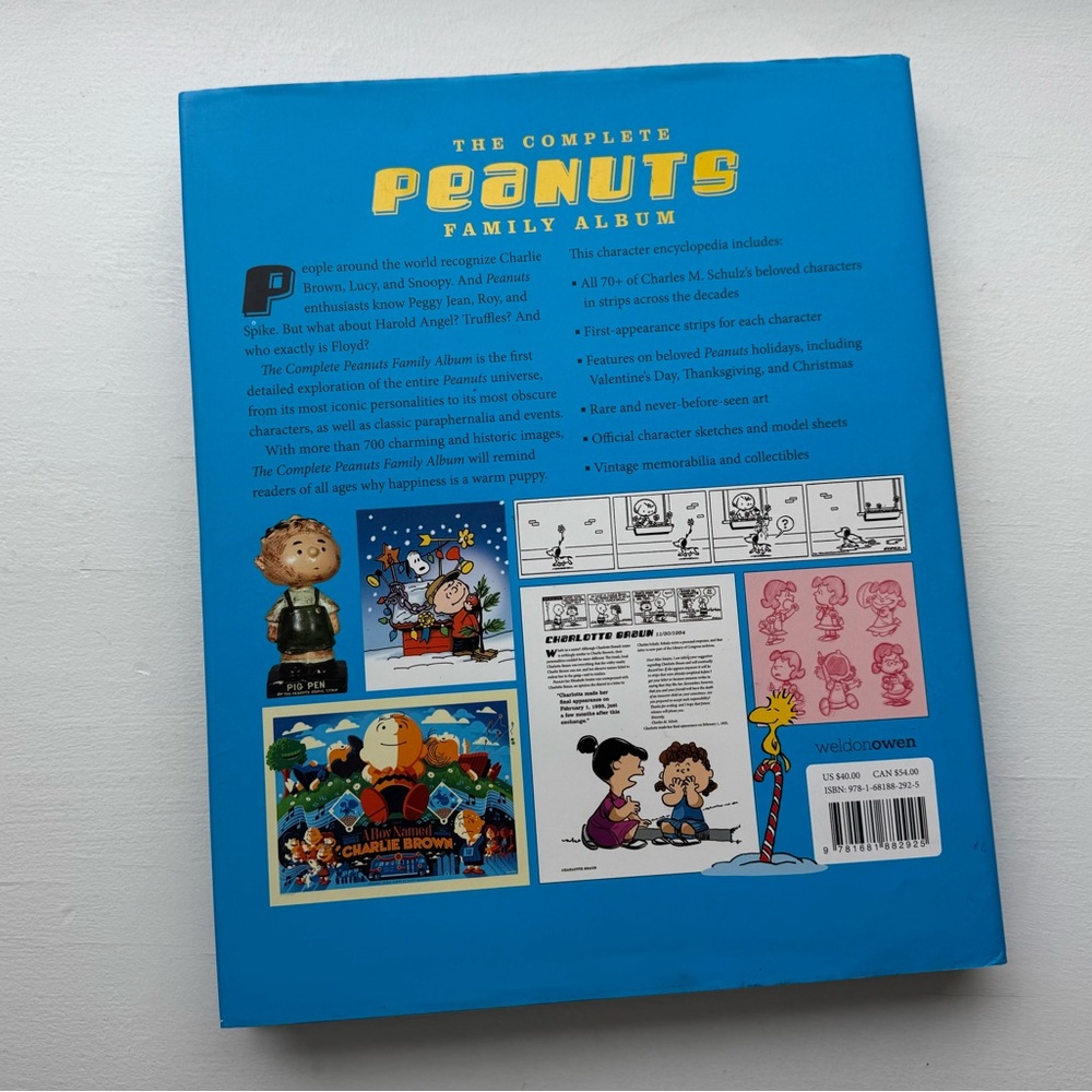 The Complete Peanuts Family Album - Picture 3 of 11